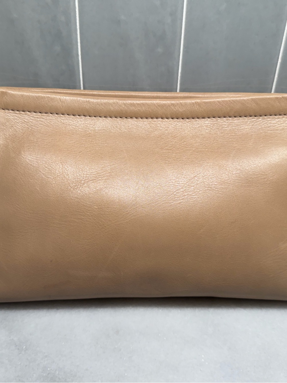 Coach Leather Zip Clutch Wristlet Pouch Beige Taupe Tassel Accent - Picture 3 of 6